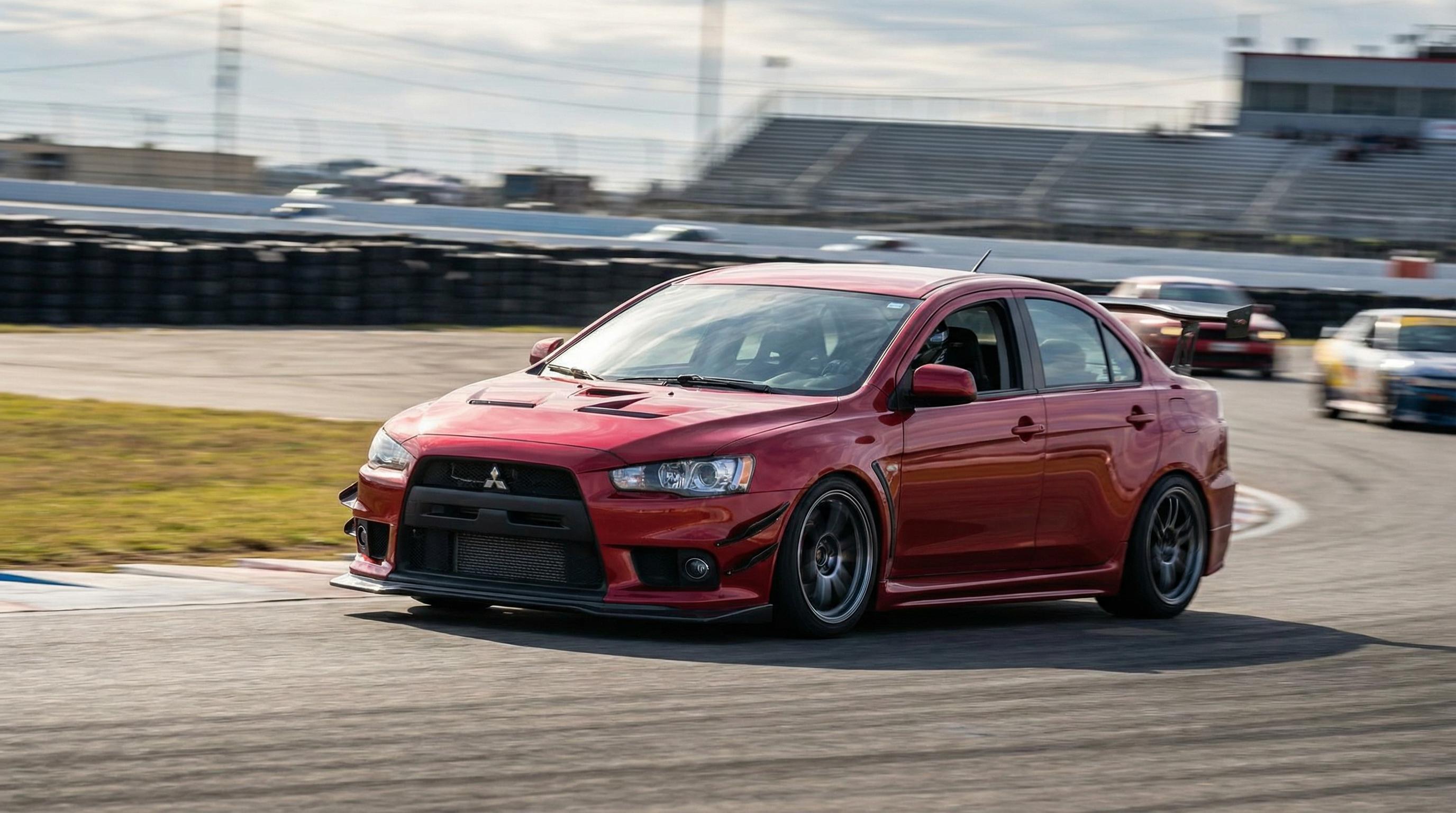 海角社区烈焰红赛道轿车涡轮改装视频